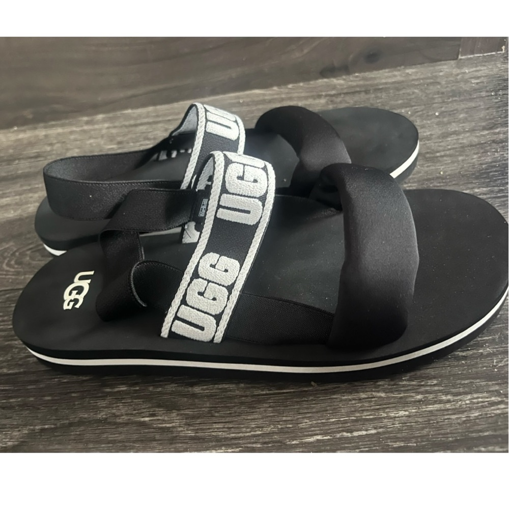 UGG Unisex  Zuma Sling Sandal